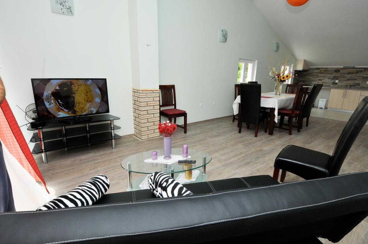 מליני Apartment Fiorenini 2 מראה חיצוני תמונה