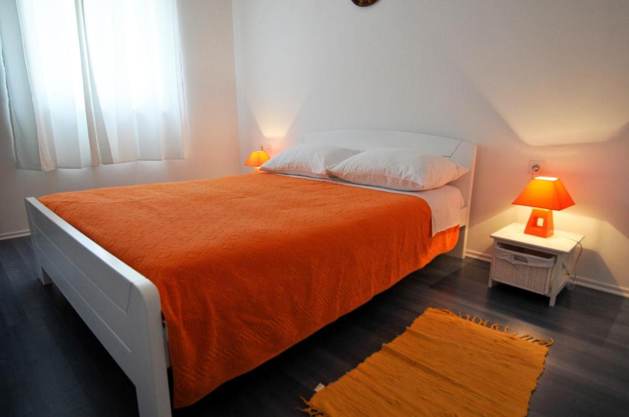 מליני Apartment Fiorenini 2 מראה חיצוני תמונה